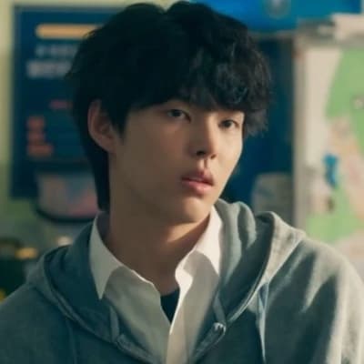 Lee Hyun-woo thumbnail