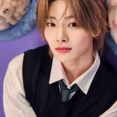 I.N and his unbearable Korean girlfriend thumbnail