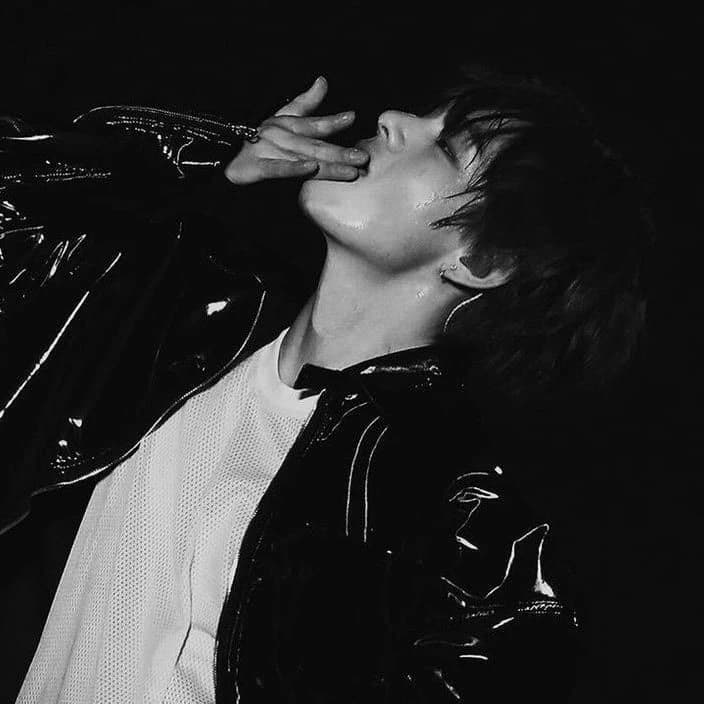 Kim Taehyung thumbnail