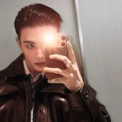 Hwang Hyunjin thumbnail