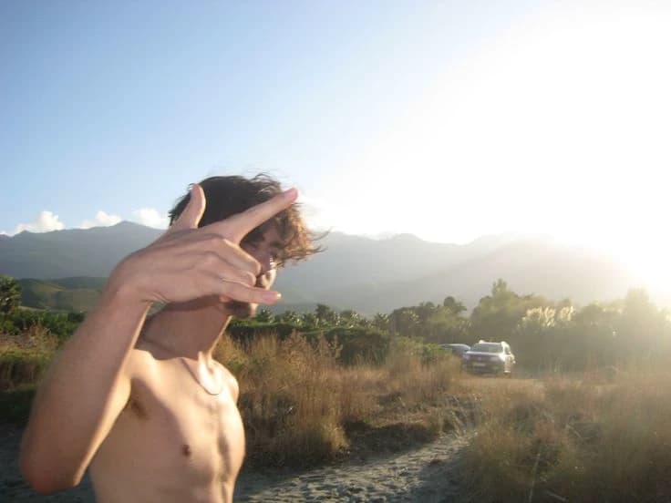 Owen Anderson - Beach school trip thumbnail
