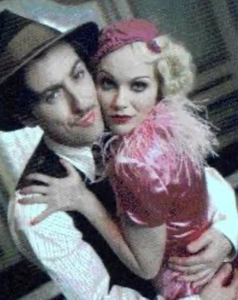 Daniel Francis “Rooster” Hannigan and Lily St Regis (Annie 1999) thumbnail