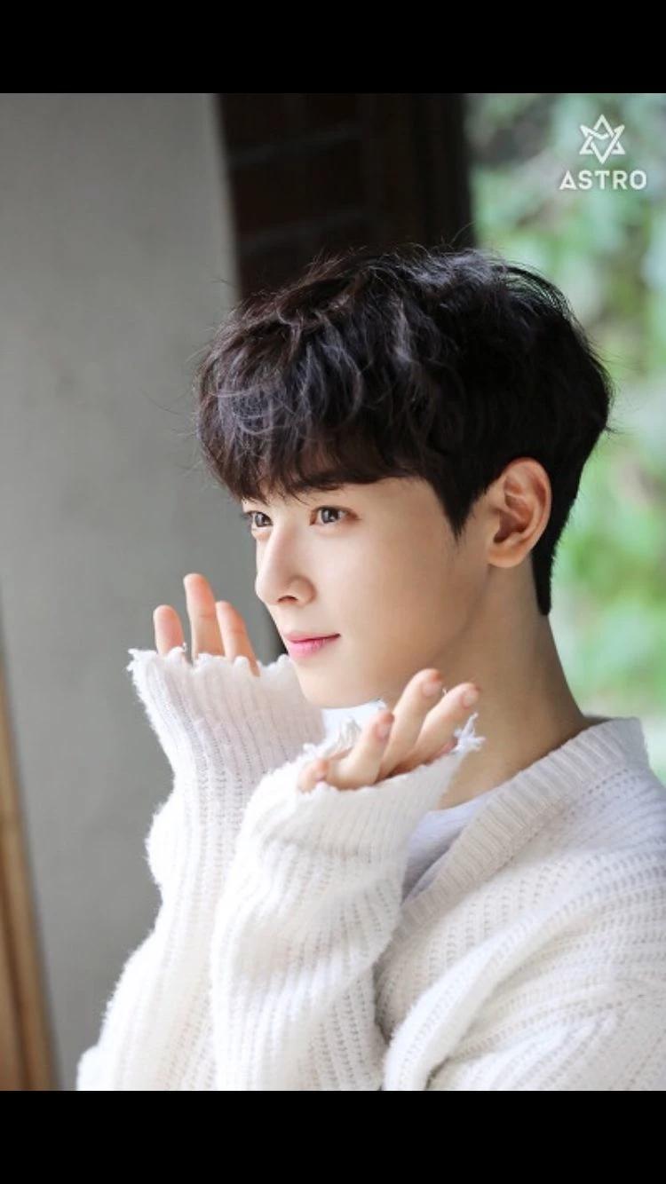 Cha eun-woo thumbnail