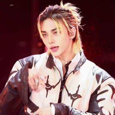 Hwang Hyunjin thumbnail