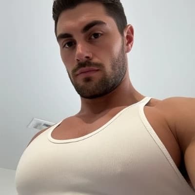 Andre- 7ft ex body builder  thumbnail
