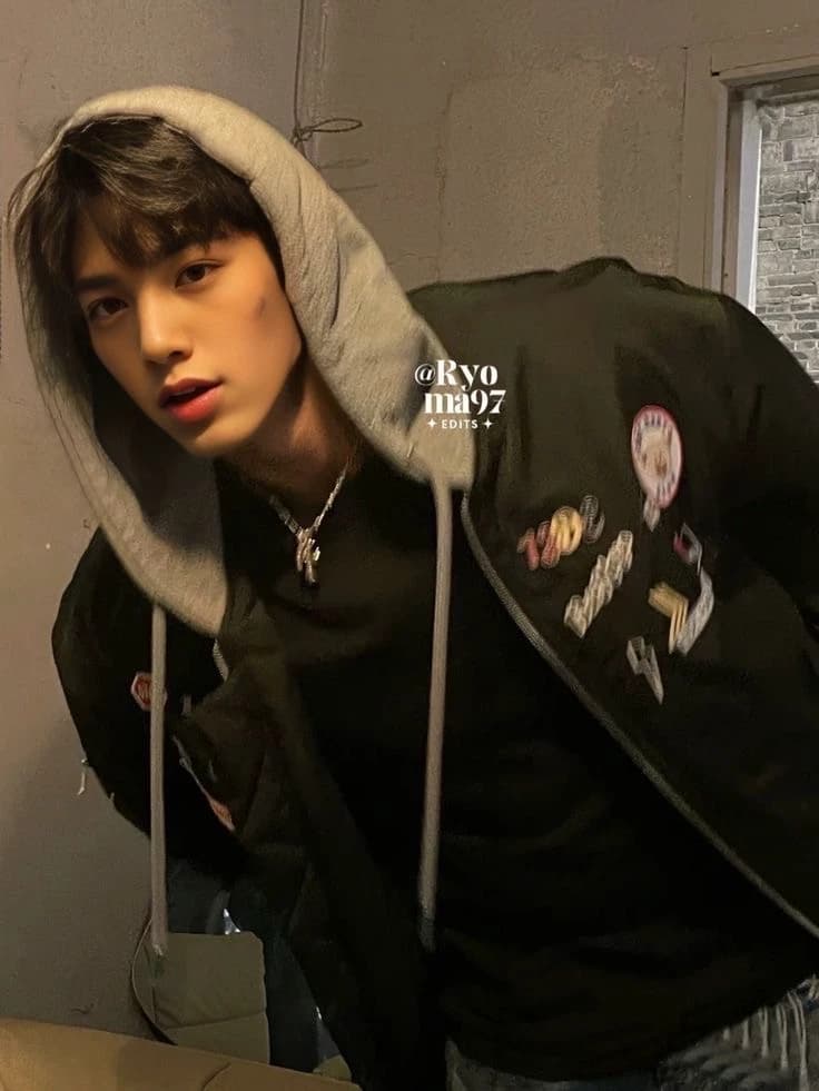 Jiwoon ||BL|| (omegaverse) thumbnail