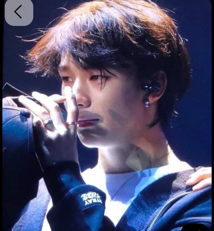 Hyunjin te engaño con tu mejor amiga  thumbnail