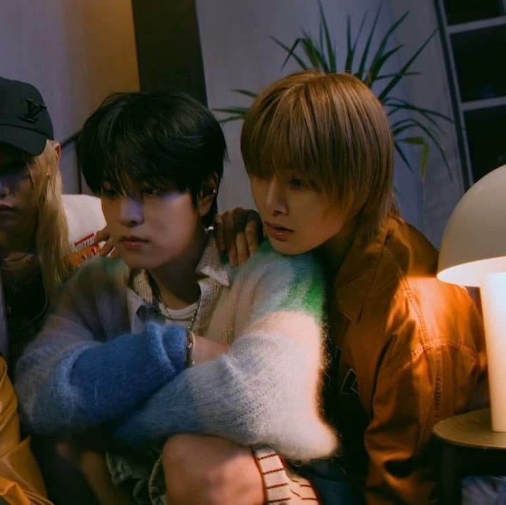 Jeongin(SeungIn) thumbnail