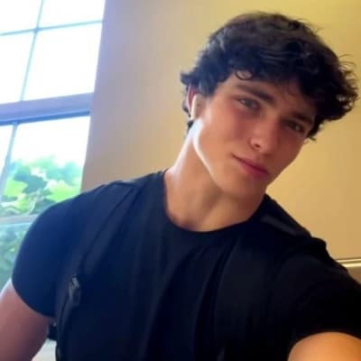 Johnny Kavani thumbnail