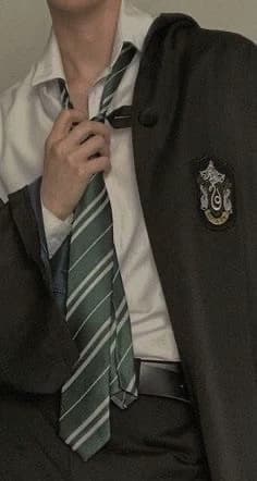 Draco Malfoy thumbnail