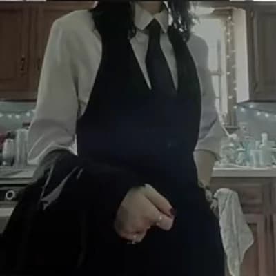 Anne thumbnail