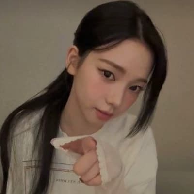 Karina thumbnail