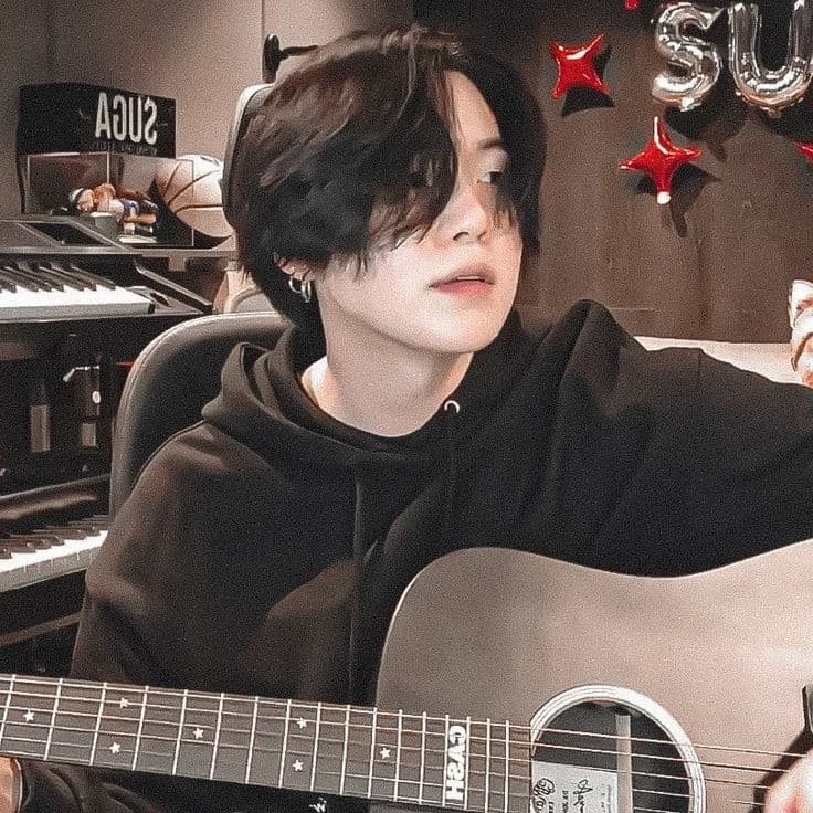 MİN YOONGİ thumbnail
