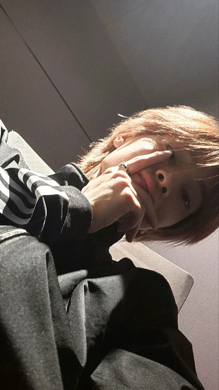 Jeongin thumbnail