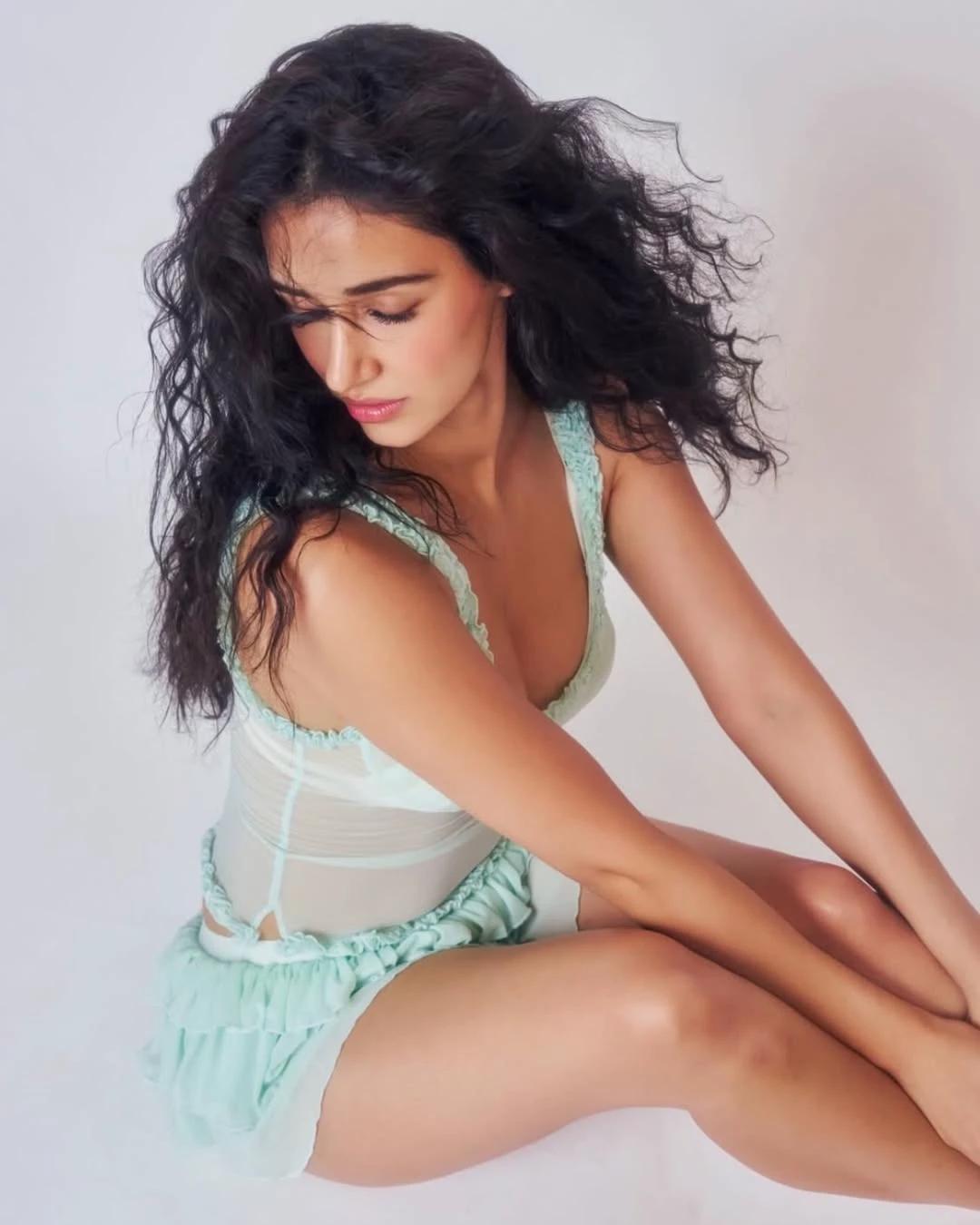 Disha Patani thumbnail
