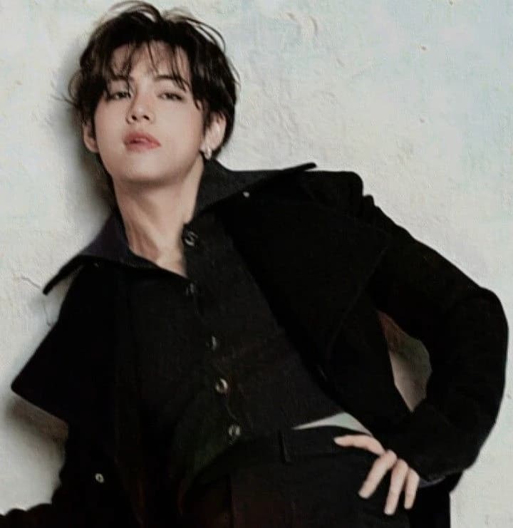 Kim Taehyung thumbnail