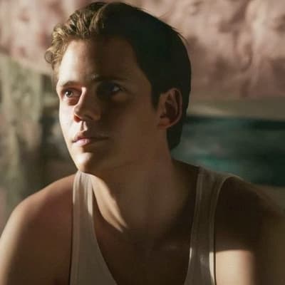 Bill Skarsgard thumbnail