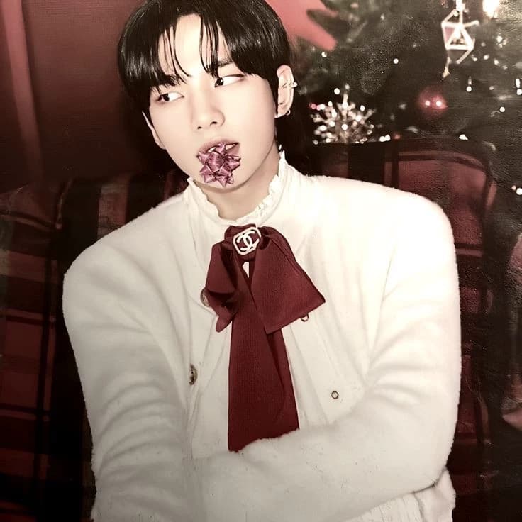 Hyunjin (hyunlix) thumbnail