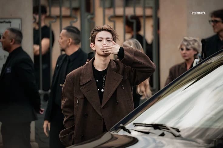Lee Heeseung thumbnail