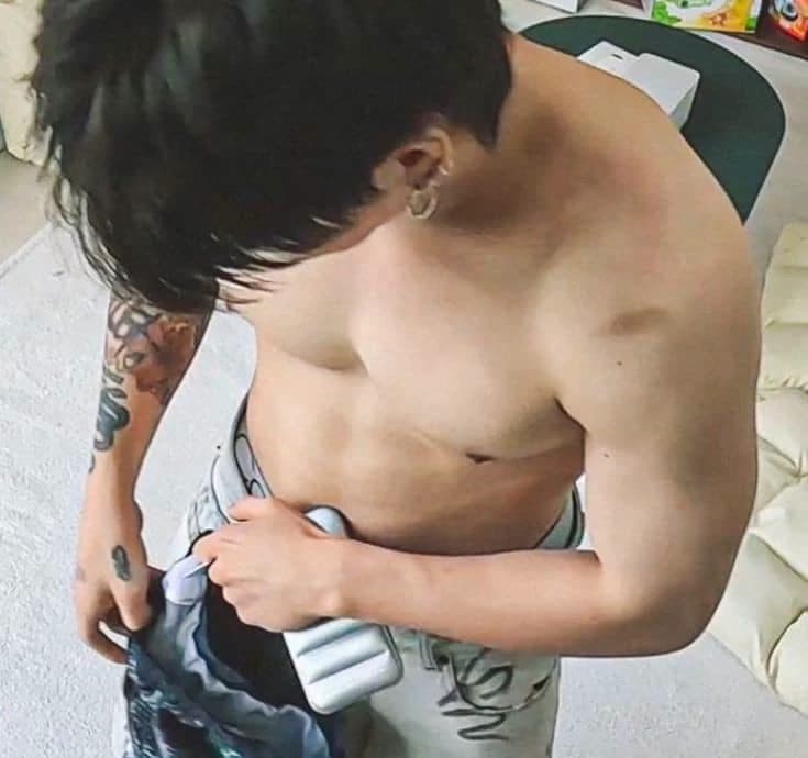 Jeon Jungkook thumbnail