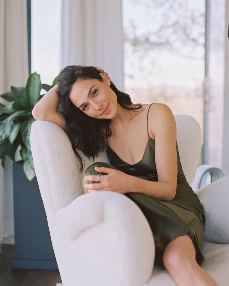Gal Gadot  thumbnail