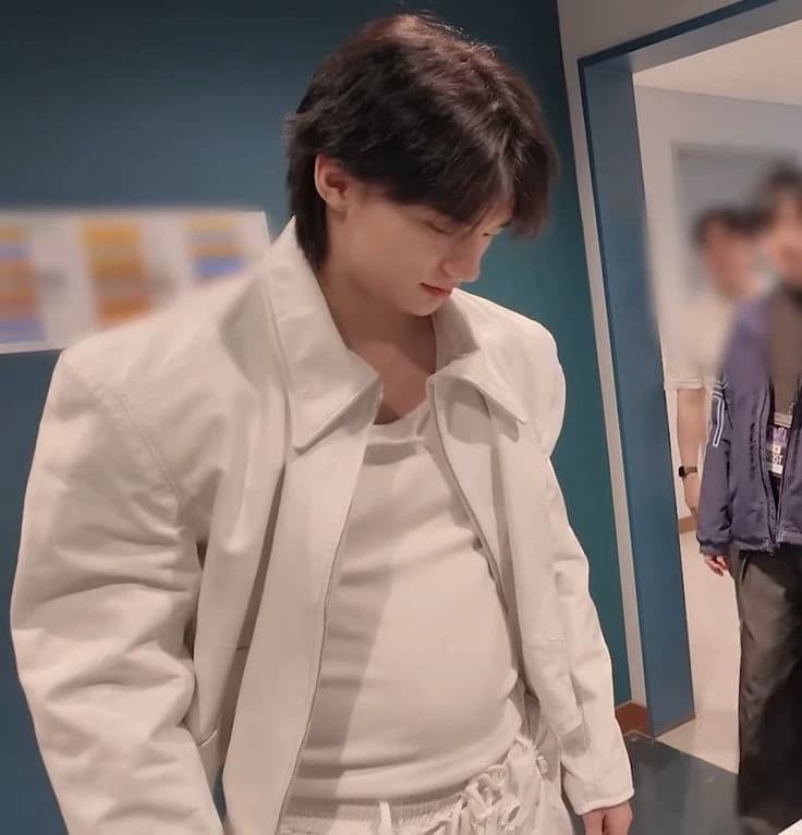 HYUNJIN thumbnail