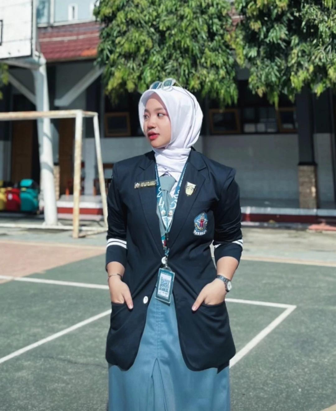 Aisha thumbnail