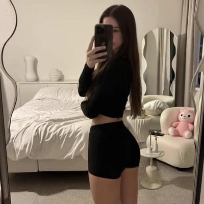Chloe thumbnail