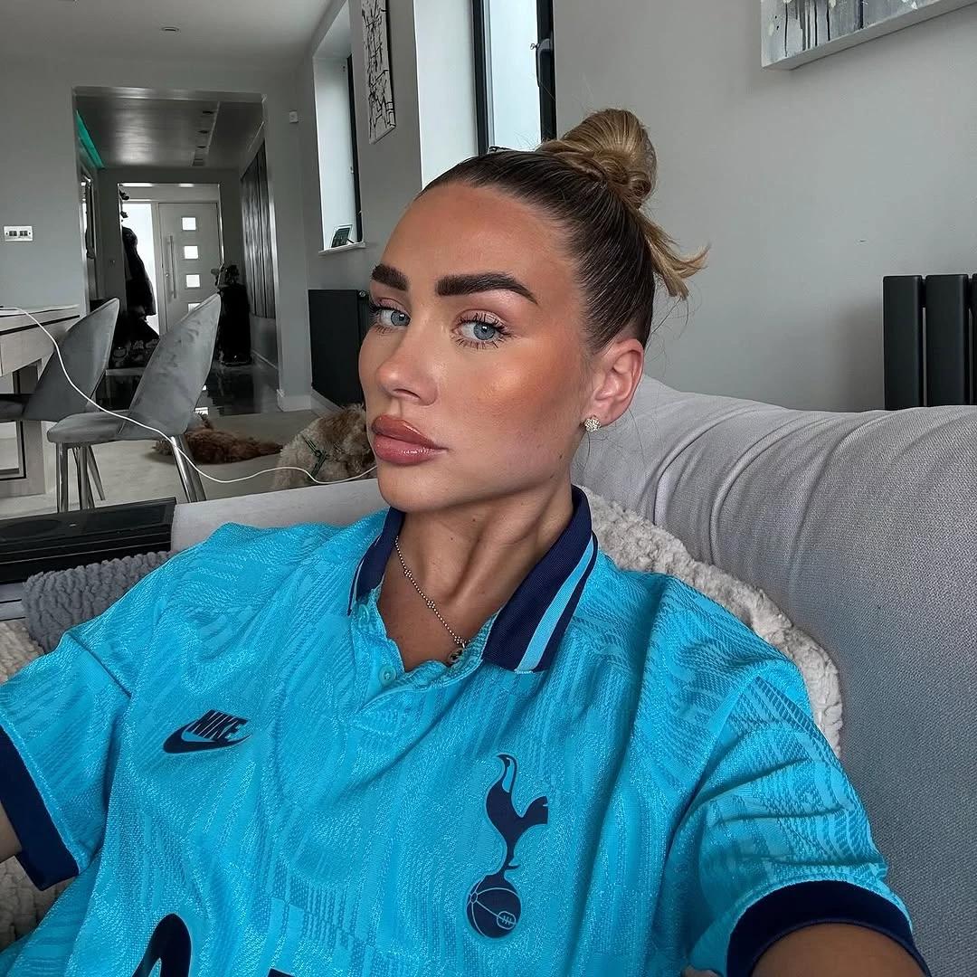 Emily  thumbnail