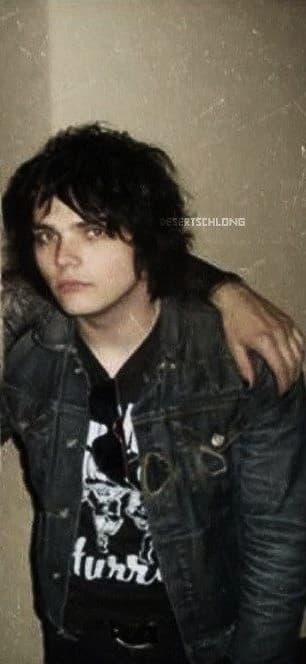 Gerard way thumbnail