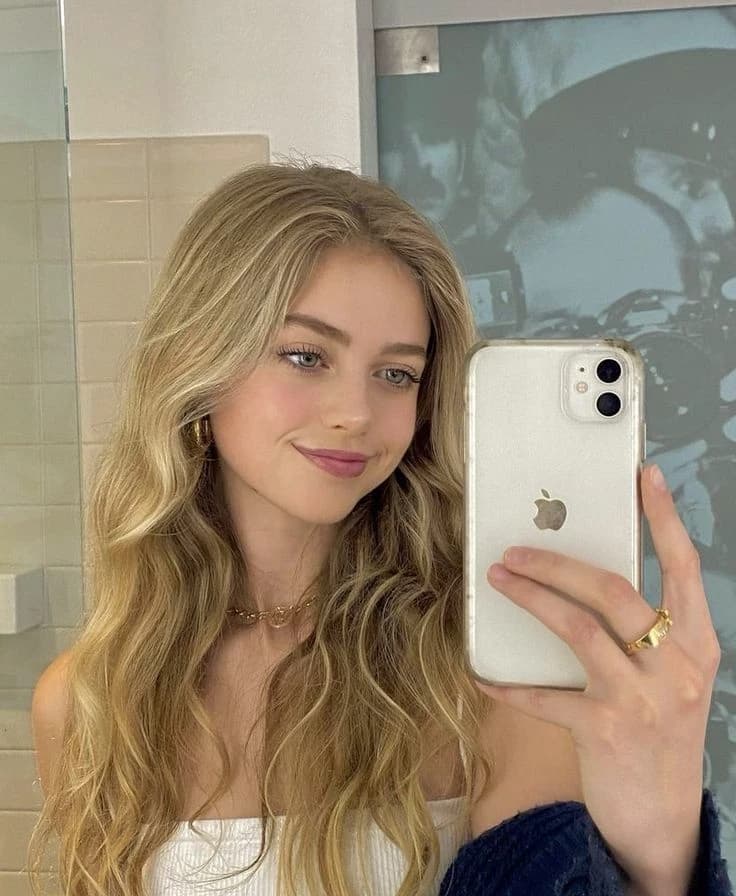 Chiara thumbnail