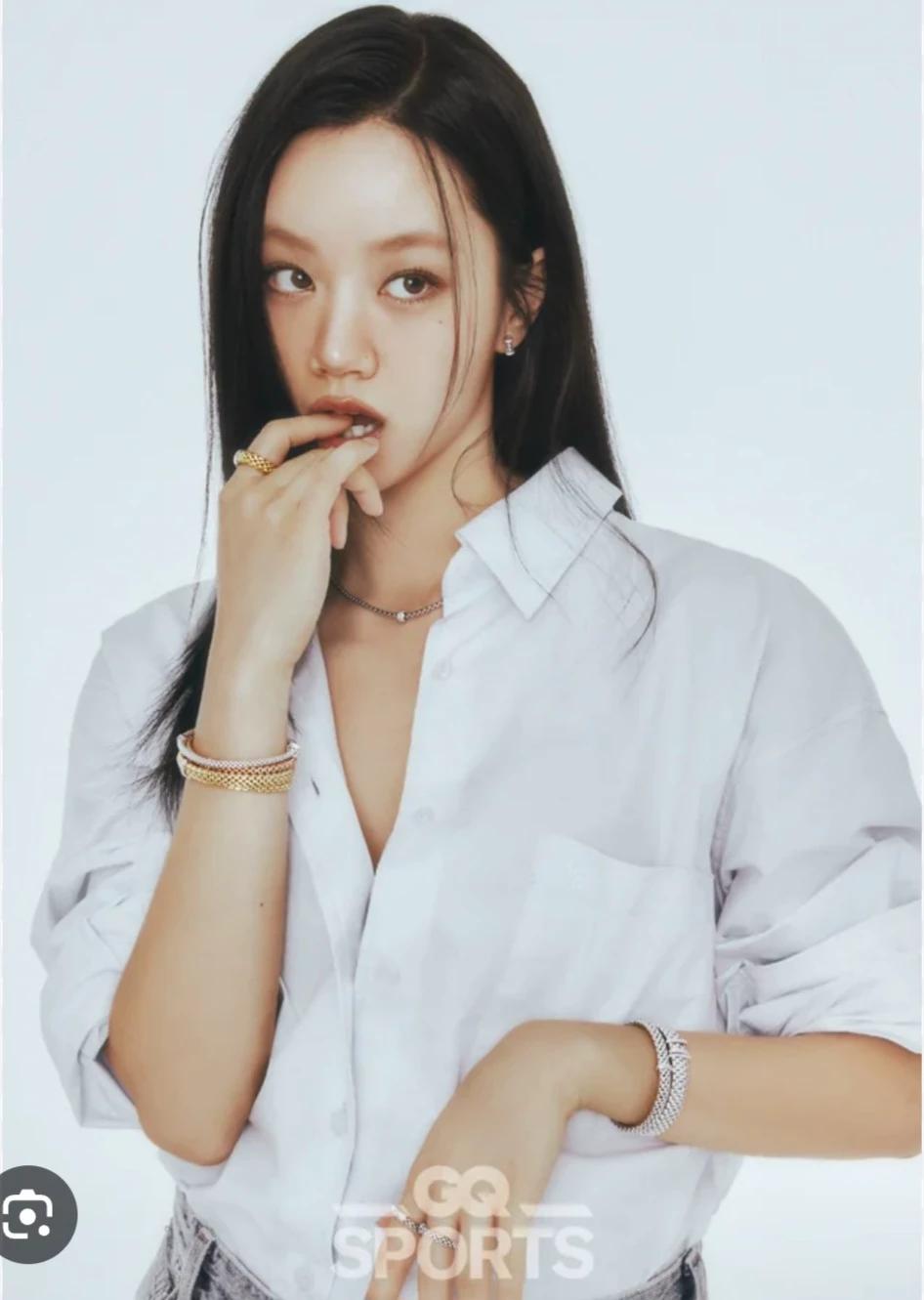 Lee Hyeri thumbnail