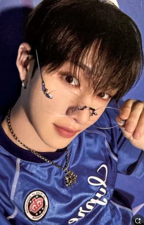 Stray kids thumbnail