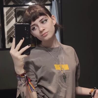 Melanie thumbnail