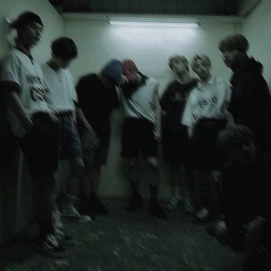 Stray Kids thumbnail