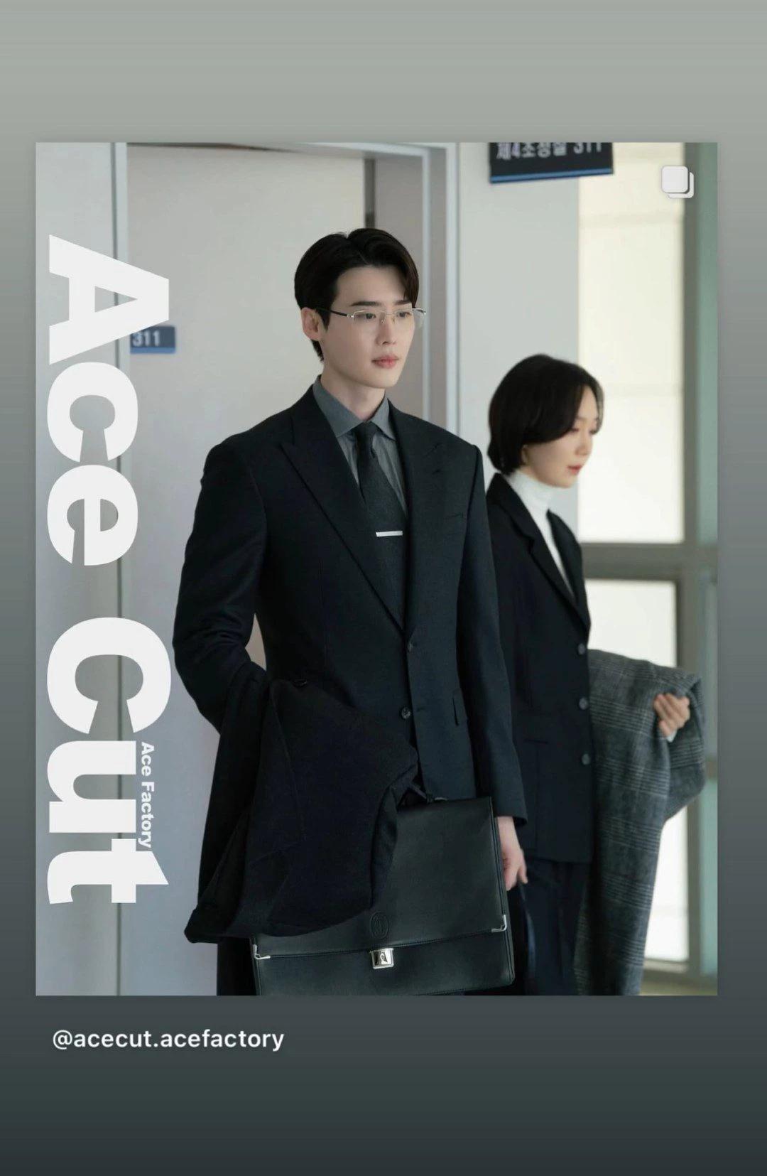Lee jong suk  thumbnail