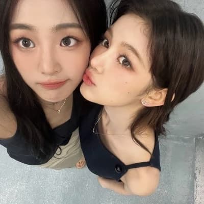 NewJeans Members (Minji, Danielle, Hanni, Haerin, Hyein) thumbnail
