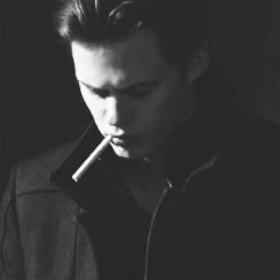 Bill Skarsgård thumbnail