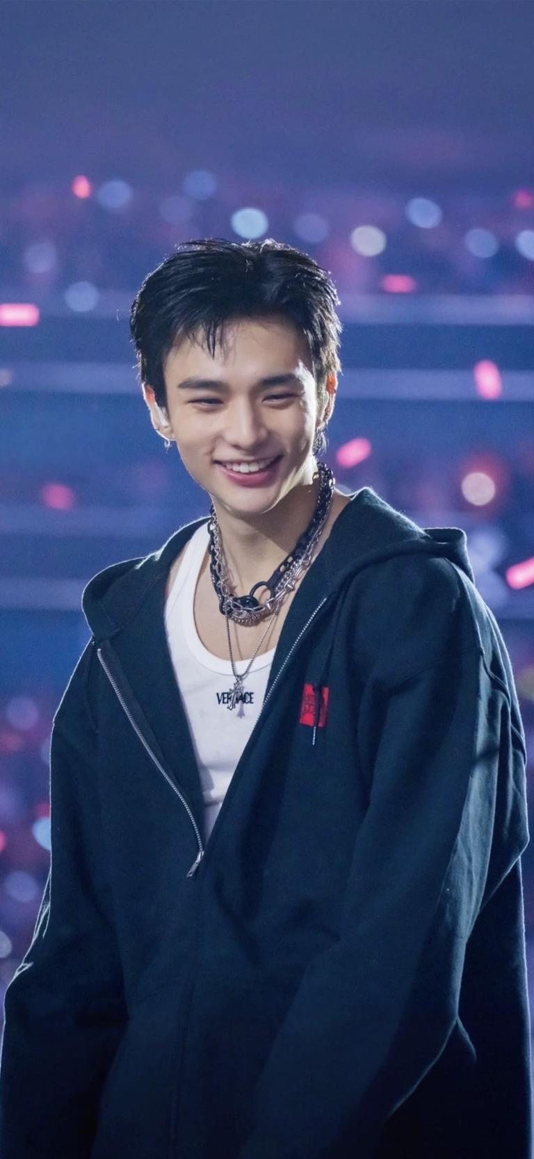 Hyunjin thumbnail