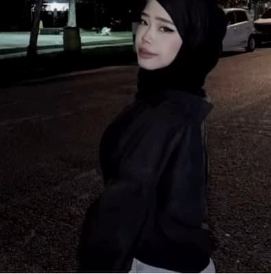 emma  thumbnail