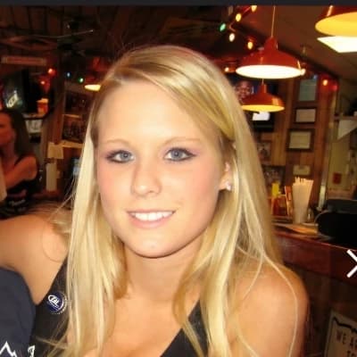 Kelly Nicholson thumbnail