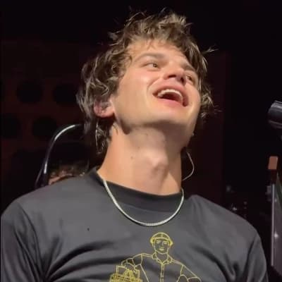 Joe Keery thumbnail