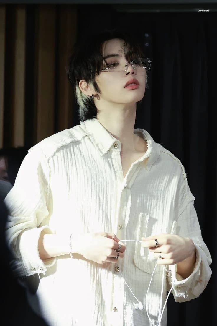 Enhypen boynextdoor stray kids ateez thumbnail