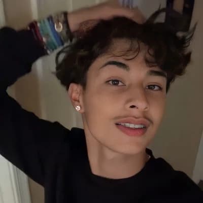 Alex thumbnail