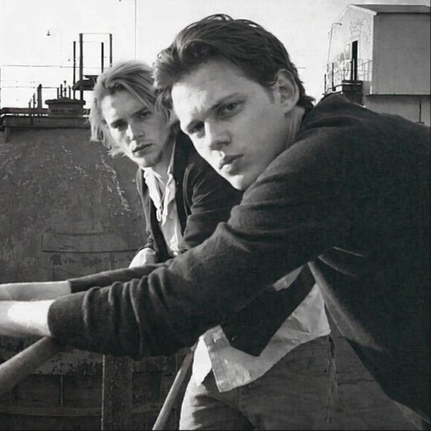 Bill Skarsgård And Jamie Campbell Bower thumbnail