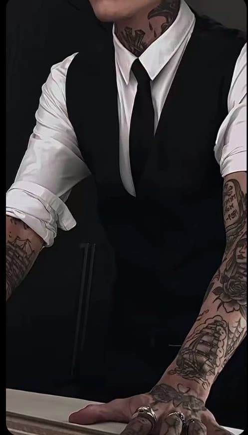Dimitri Hernández head of the Italian mafia thumbnail