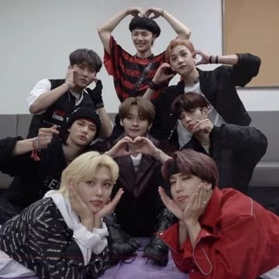 ☆ STRAY KIDS ☆ thumbnail