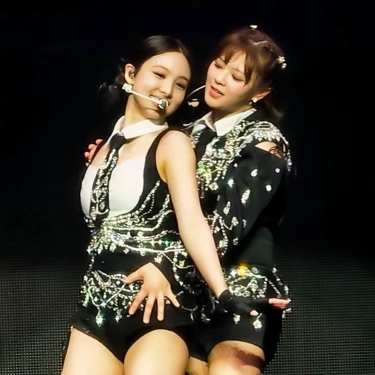 Jeongyeon X Nayeon 💚🩵 thumbnail