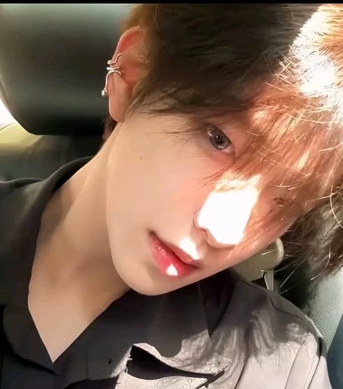 Leo🍒 thumbnail