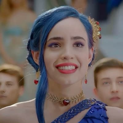 Evie (of descendants) thumbnail